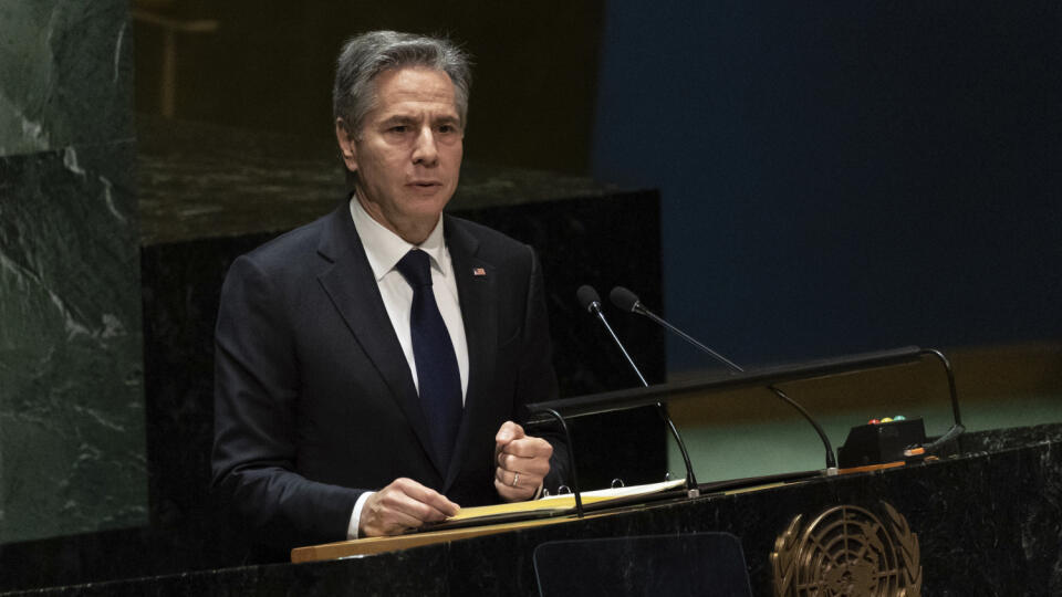 Americký šéf diplomacie Antony Blinken sa prihovára počas konferencie o plnení Zmluvy o nešírení jadrových zbraní (NPT) v sídle OSN v New Yorku 1. augusta 2022.