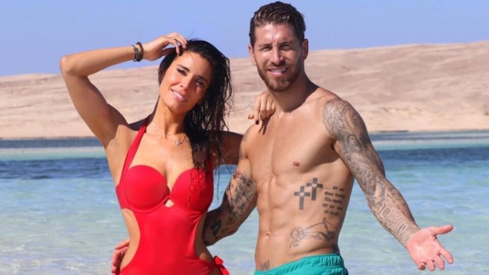 Sergio Ramos má doma sexi krásku.