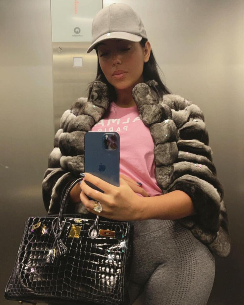 Polovička Cristiana Ronalda Georgina Rodríguez je zavalená luxusom.