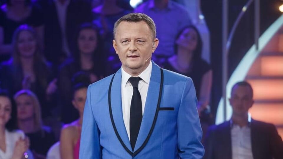 Vilo sa netají tým, že ma k politike blízko.