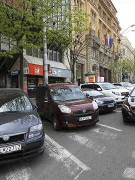 Nespravodlivosť voči majiteľom starších vozidiel! Čím staršie auto, tým viac zaplatíte