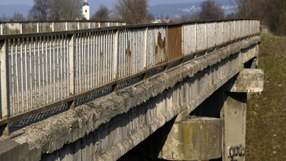 Rekonštrukčné práce mosta M 2999 na ceste III/1225 v obci Chocholná - Velčice