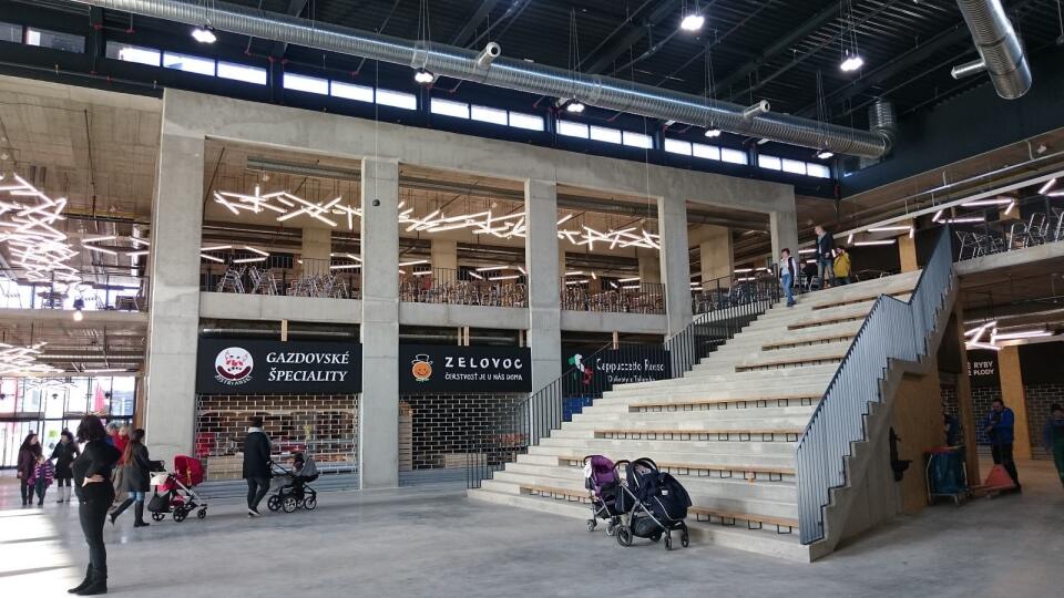 Fresh Market otvoril s tretinou prevádzok, pozrite sa dovnútra - Nová farmárska tržnica sa ešte dorába, v plnej prevádzke má byť do konca marca