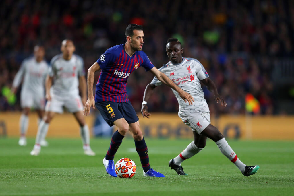5. Sergio Busquets - Tridsaťjedenročný záložník si za týždeň v Barce prilepší o 158 000 eur.