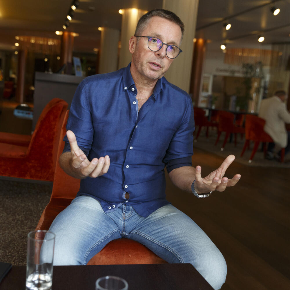 Ivan Mikloš počas exkluzívneho rozhovoru pre Plus JEDEN DEŇ.