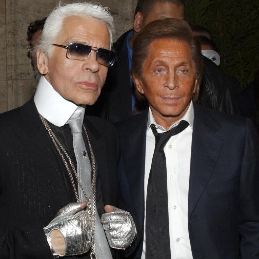 Dvaja významní módni dizajnéri - Karl Lagerfeld a Valentino v roku 2005 v New Yorku