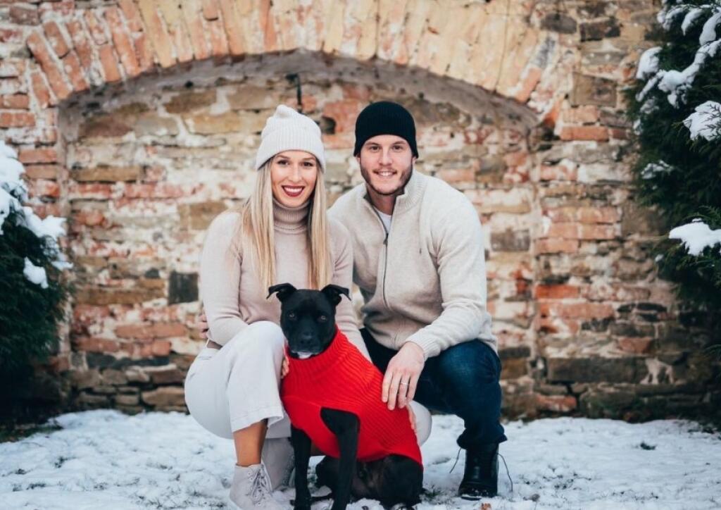 Kanadskému útočníkovi Jamesovi Livingstonovi robí v Poprade spoločnosť aj jeho manželka Veronica.