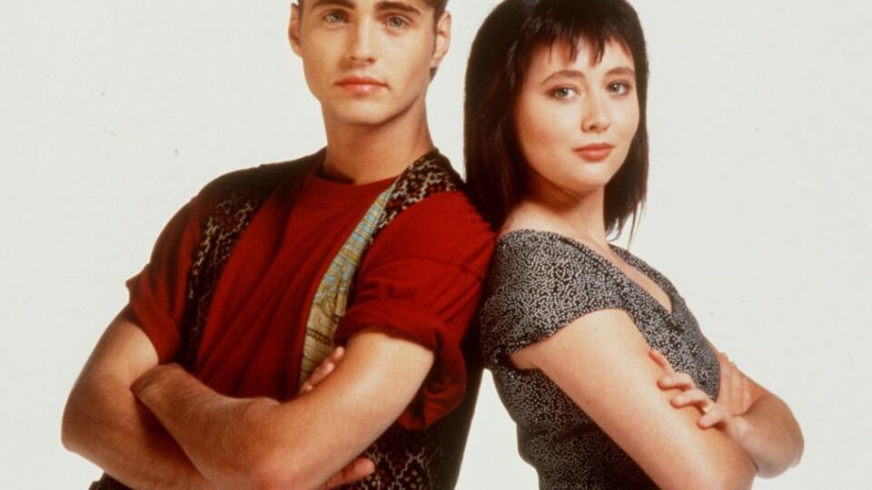 Shannen Doherty so seriálovým bratom Jasonom Priestleym