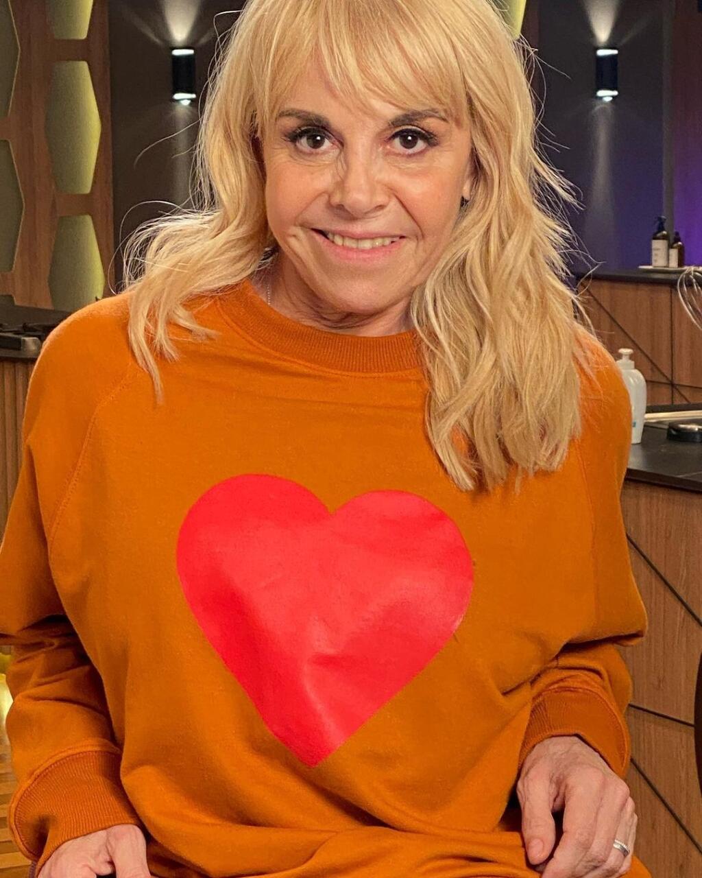 Týždeň po smrti Maradonu Villafaneová už v relácii varila.