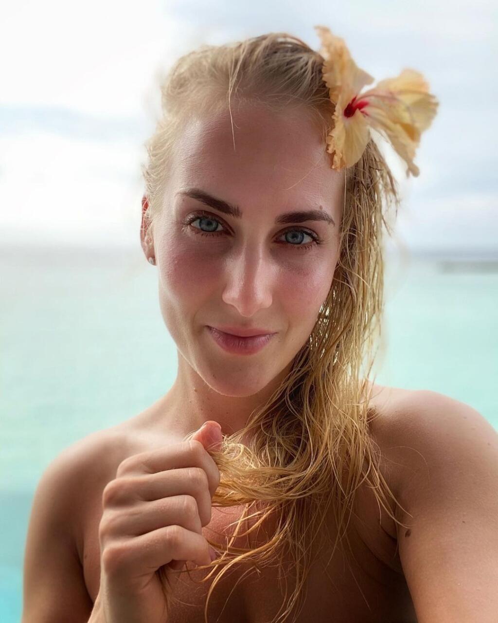 BARBORA BALÁŽOVÁ (stolný tenis)