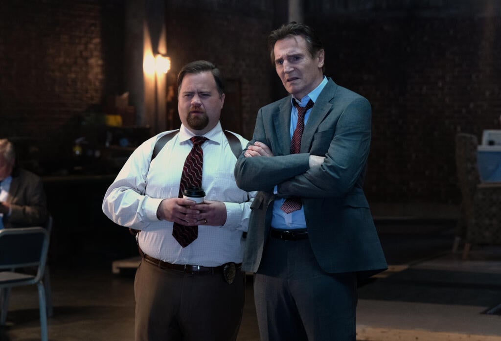 Drsniak Liam Neeson v Bláznivej strele prekvapivo nahradil legendárneho Leslieho Nielsena.