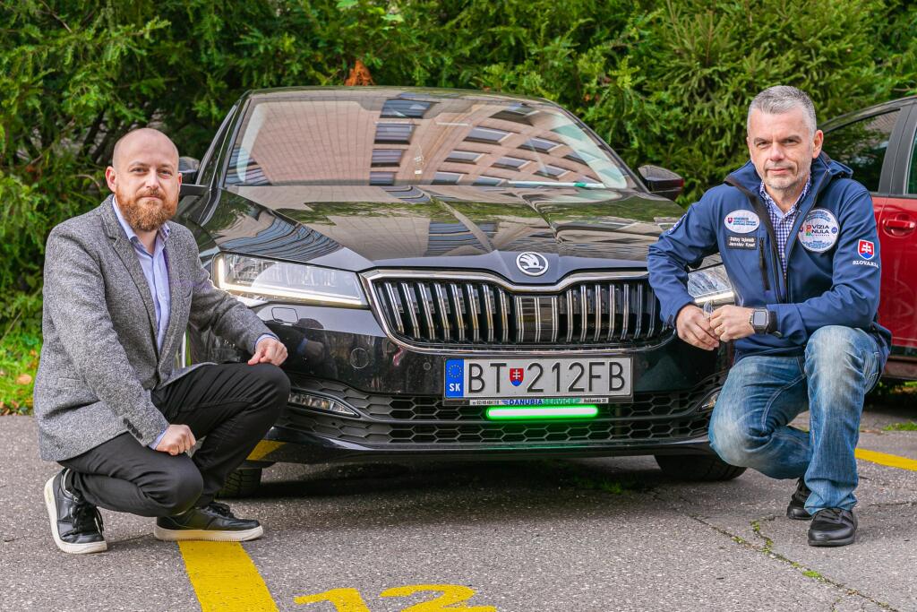 Roman Török, vedúci oddelenia bezpečnosti cestnej premávky na ministerstve dopravy a Jaroslav Kmeť, štátny tajomník na ministerstve dopravy a výstavby