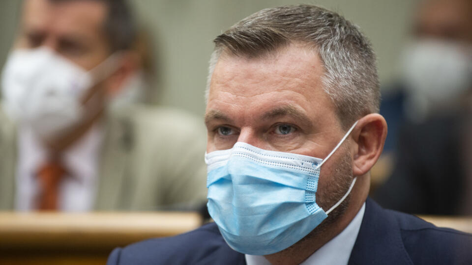 Vedenie mimoparlamentného Hlasu - SD vyzýva na okamžitú rezignáciu prezidenta Policajného zboru Petra Kovaříka.