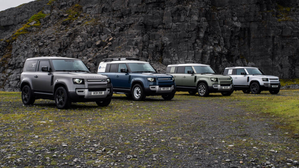 Land Rover Defender.