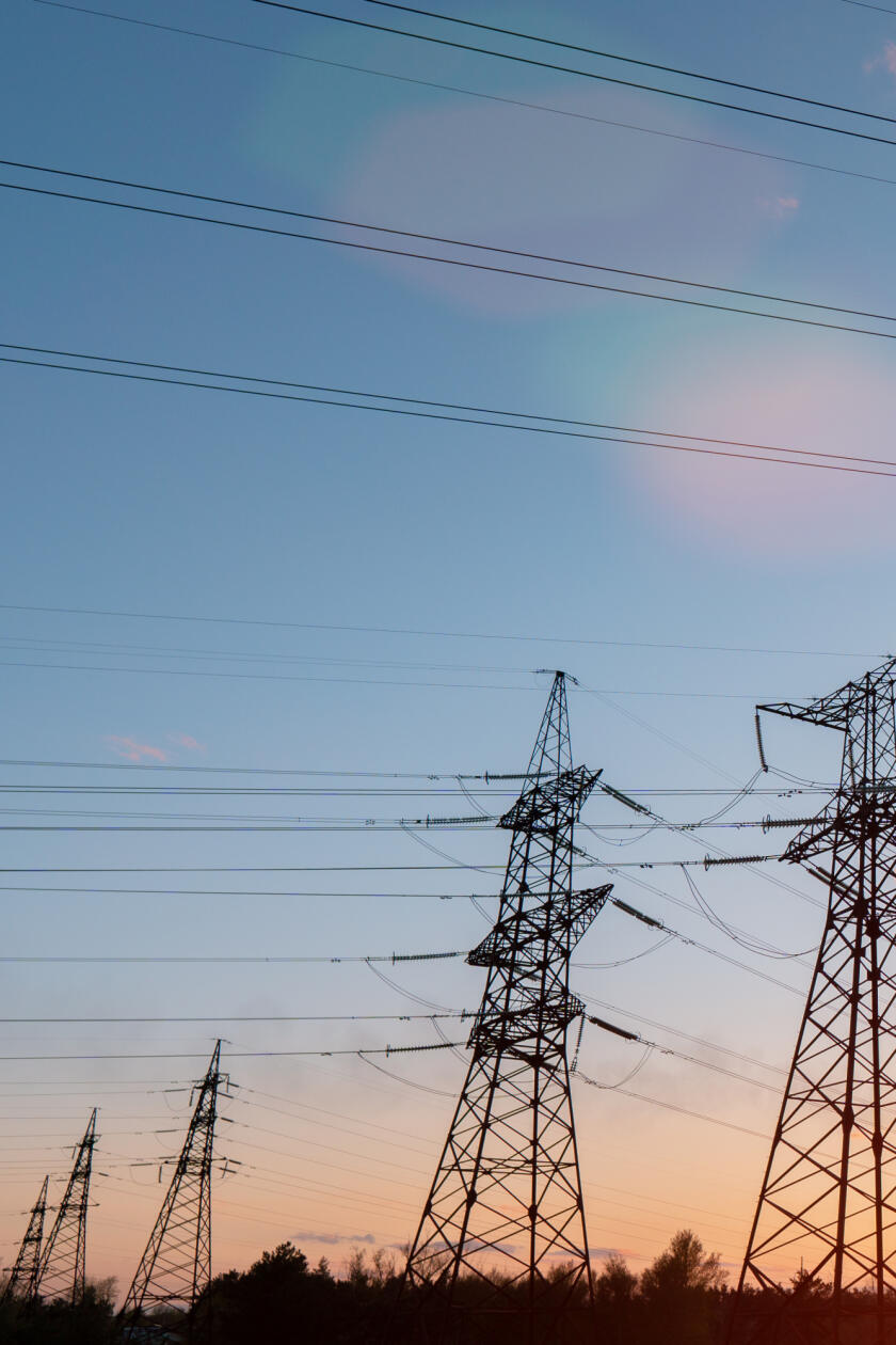 Statele Baltice se despart de rețeaua electrică rusă. Se pregătesc pentru o posibilă răzbunare.   