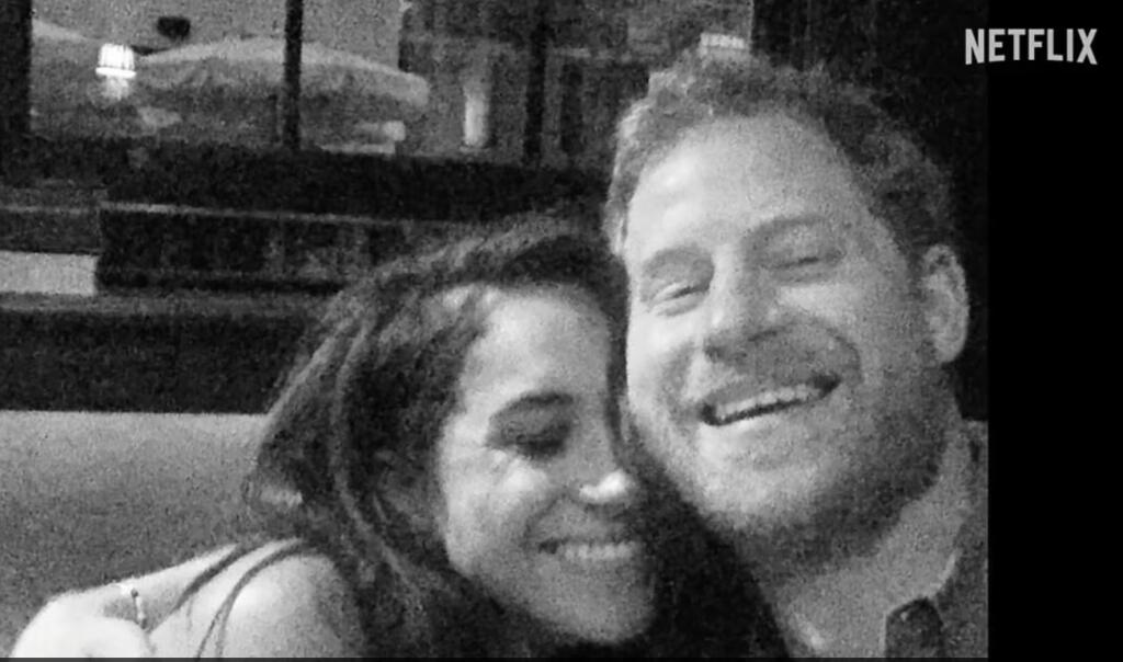 Už vo štvrtok 8. 12. uzrie na Netflixe svetlo sveta prvá časť kontroverzného dokumentu o živote princa Harryho a vojvodkyne Meghan. V súvislosti so svetovou premiérou vypustila streamovacia služba už druhú ukážku z očakávaného dokumentu. Len minútu dlhá ukážka odhalila, na čo sa fanúšikovia môžu vo štvrtok tešiť.