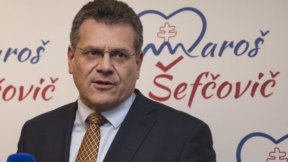 Maroš Šefčovič: Mimoparlamentná strana žiada preveriť udelenie jeho titulu JUDr.