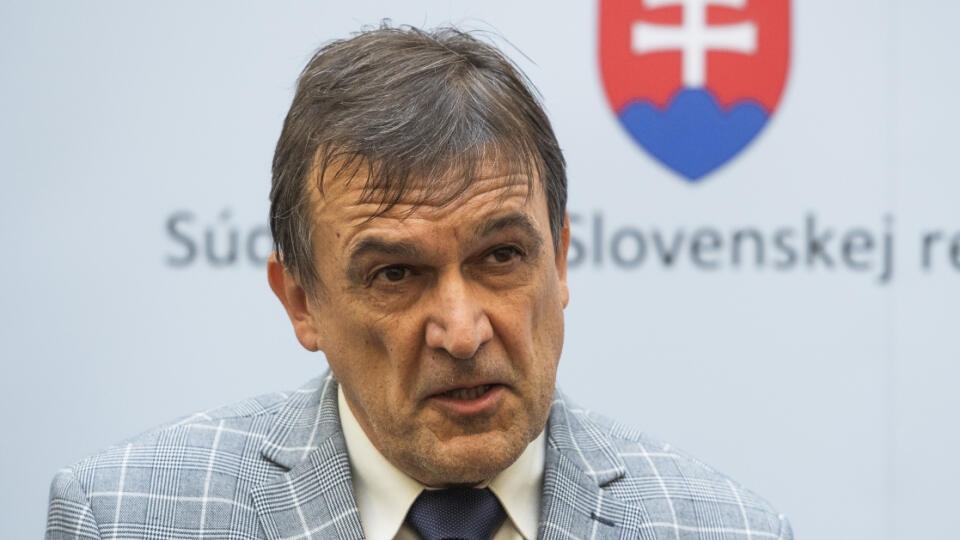 Predseda Špecializovaného trestného súdu Ján Hrubala sa ohradil voči slovám šéfa Smeru Roberta Fica. Podobné tlačové besedy chce Hrubala robiť na pravidelnej báze.