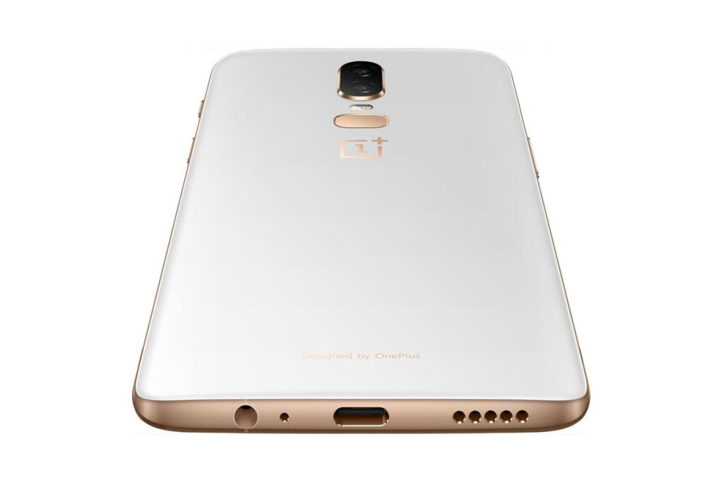OnePlus 6 biely zdola