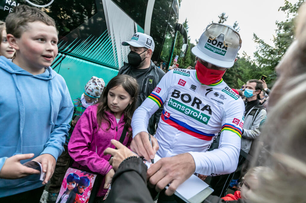 Na snímke je Peter Sagan počas druhej etapy cyklistických pretekov Okolo Slovenska s cieľom v Dolnom Kubíne.