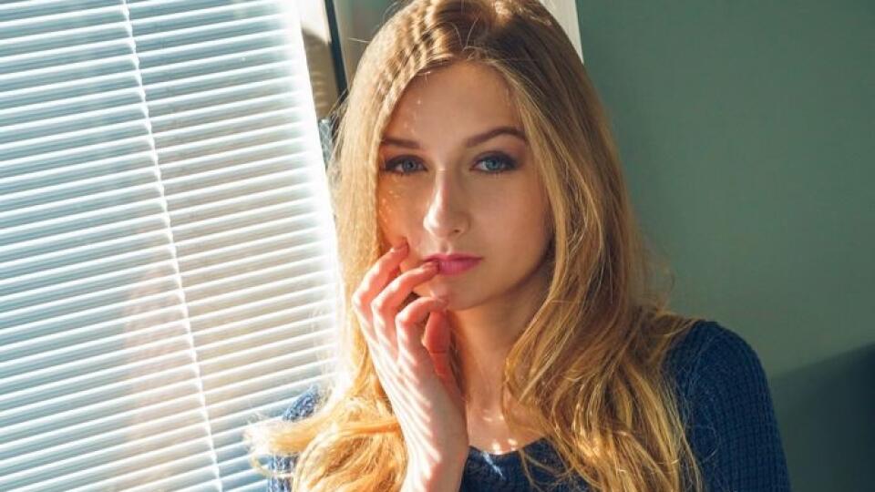 Amelia Gin