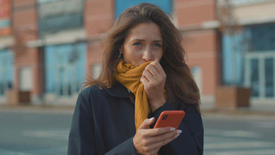 Close,Up,Woman,Stand,Use,Phone,Sneeze,Holds,A,Handkerchief