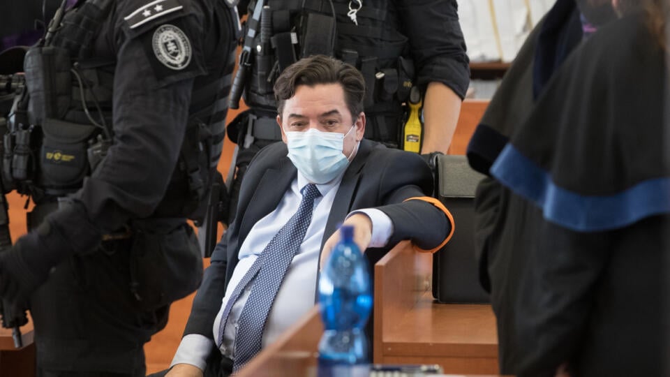 Pojednávanie na Špecializovanom trestnom súde v Pezinku vo veci vraždy novinára Jána Kuciaka a jeho snúbenice Martiny Kušnírovej z objednávky ktorej je obžalovaný Marián Kočner. Očakávaneho rozsudku sa zúčastnilo mnoho slovenských aj zahraničných médii. Na snímke je Marián Kočner.