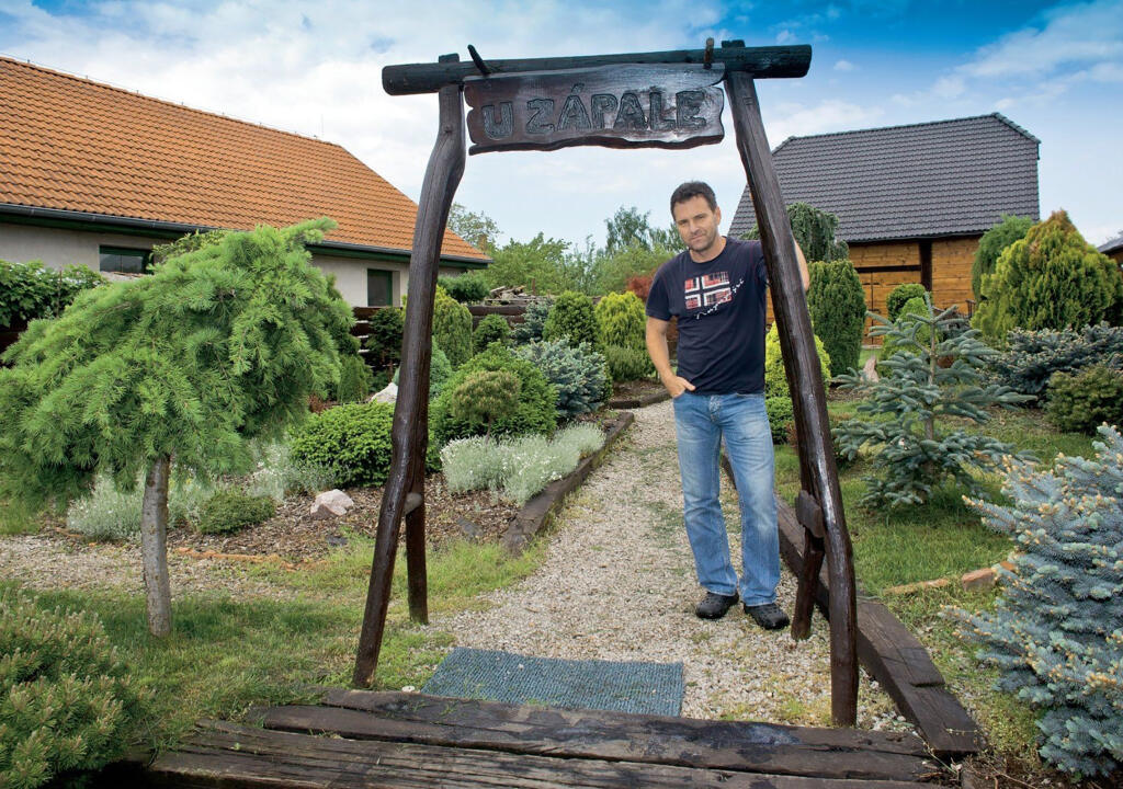 Moderátor Jaroslav Zápala.