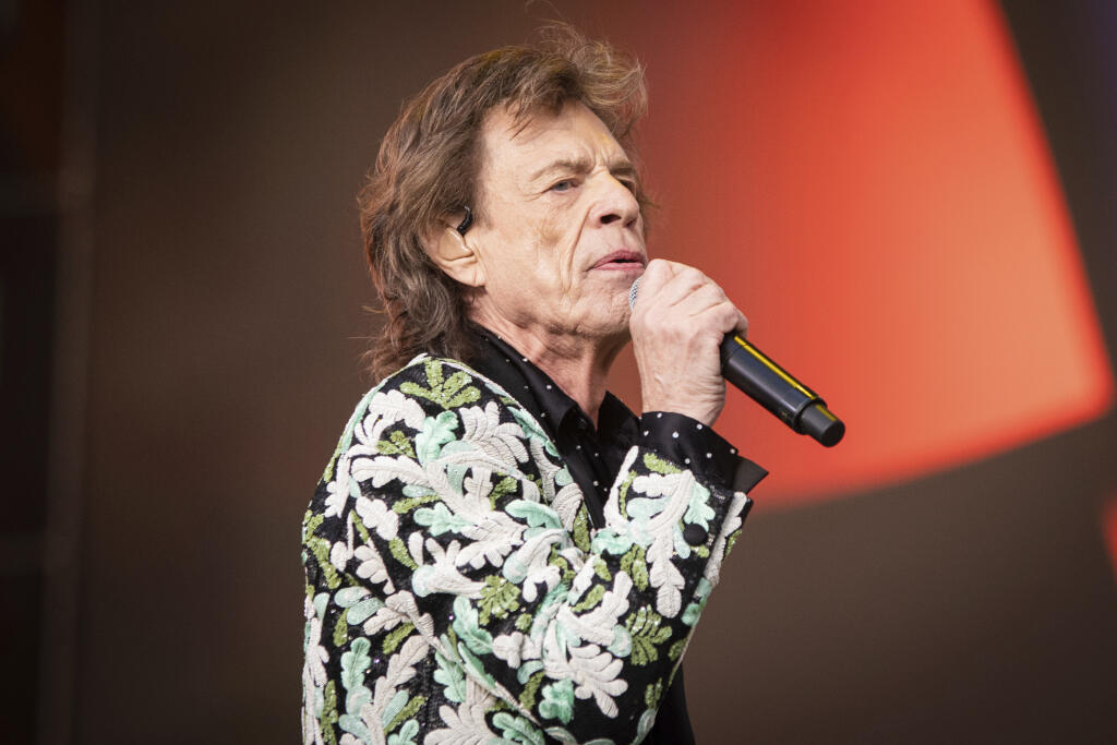 EBE 3 Londýn - Na snímke spevák britskej skupiny The Rolling Stones Mick Jagger počas koncertu v londýnskom Hyde Parku v sobotu 25. júna 2022. FOTO TASR/AP
The Rolling Stones perform live onstage at BST Hyde Park festival, in London, Saturday, June 25, 2022. (Photo by Vianney Le Caer/Invision/AP)