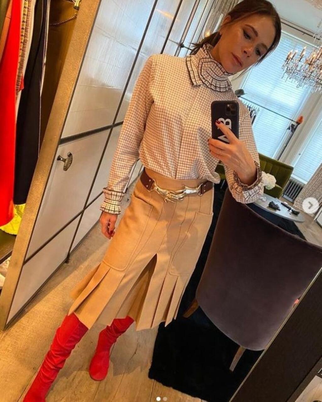 Victoria Beckham je na najnovších fotografiách poriadne pochudnutá.