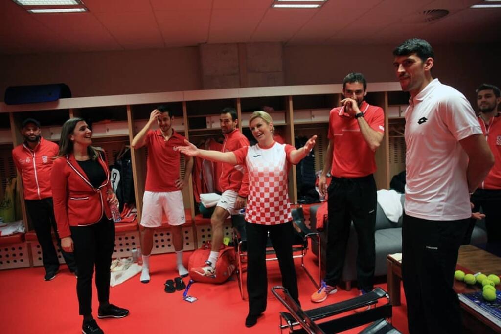 Po zápase skončila Kolinda v šatni Chorvátov.