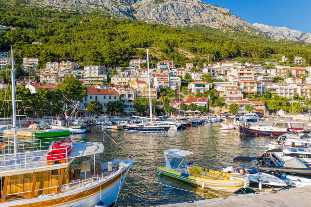 Autovlak turistov odviezol až do chorvátskeho Splitu.