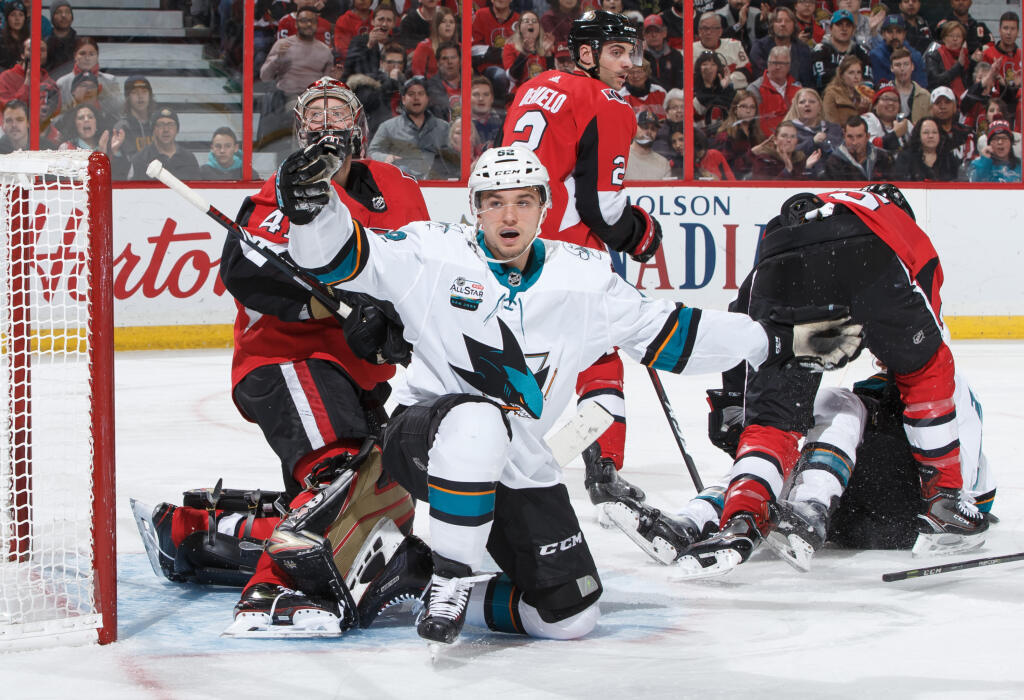 Kevin Labanc má za sebou už päť sezón v drese San Jose Sharks.