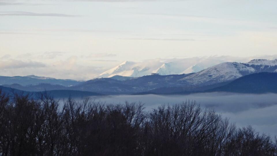 Pohľad na naše veľhory.