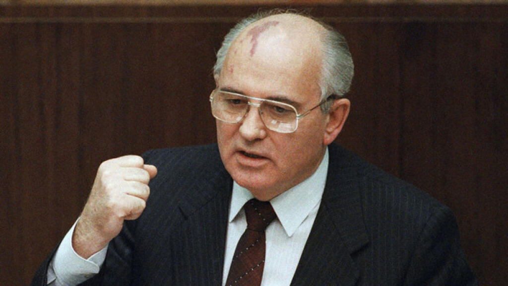 Michail Gorbačov si myslí, že Sovietsky zväz by sa rozpadol aj bez neho.
