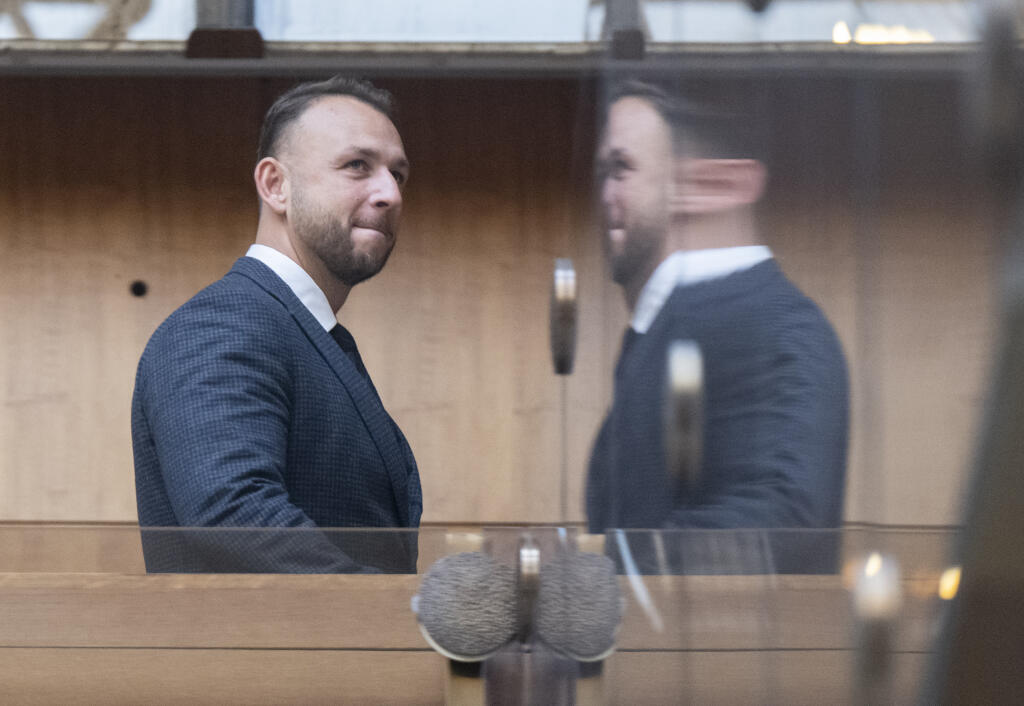 Na snímke minister vnútra SR Matúš Šutaj-Eštok (Hlas-SD) prichádza na 65. rokovanie vlády SR v stredu 18. decembra 2024 v Bratislave. FOTO TASR - Martin Baumann