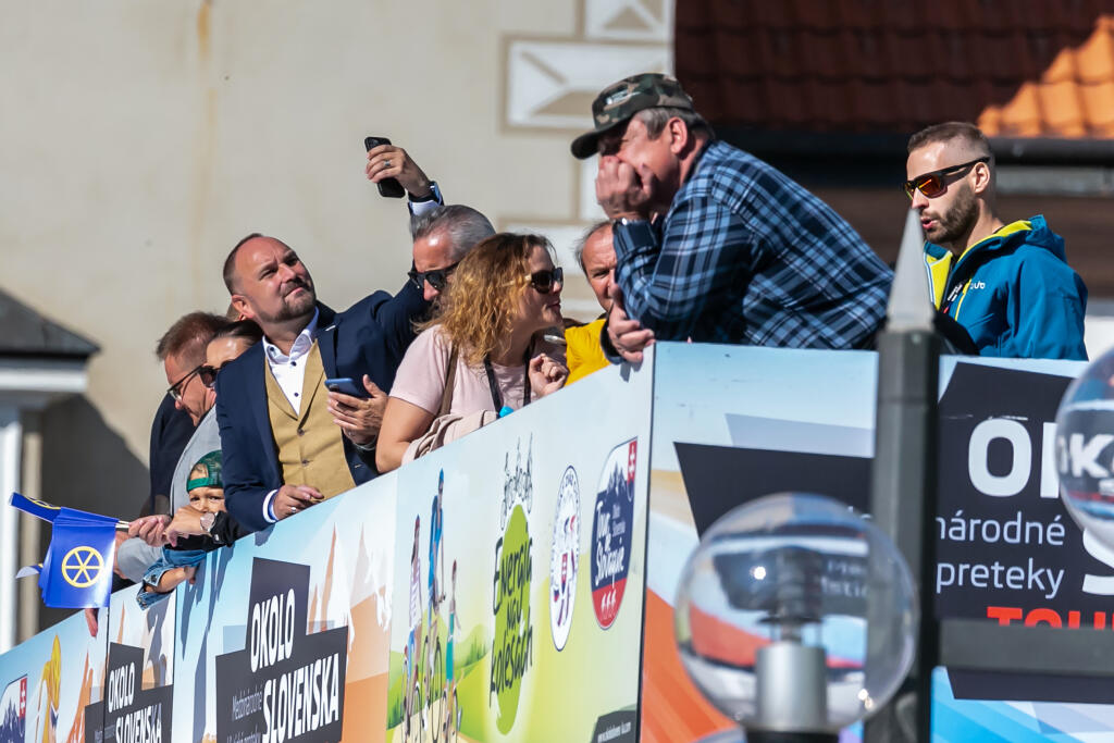 Predseda Trnavského samosprávneho kraja Jozef Viskupič nemohol chýbať v cieli pretekov, keďže sa končili práve v Trnave.