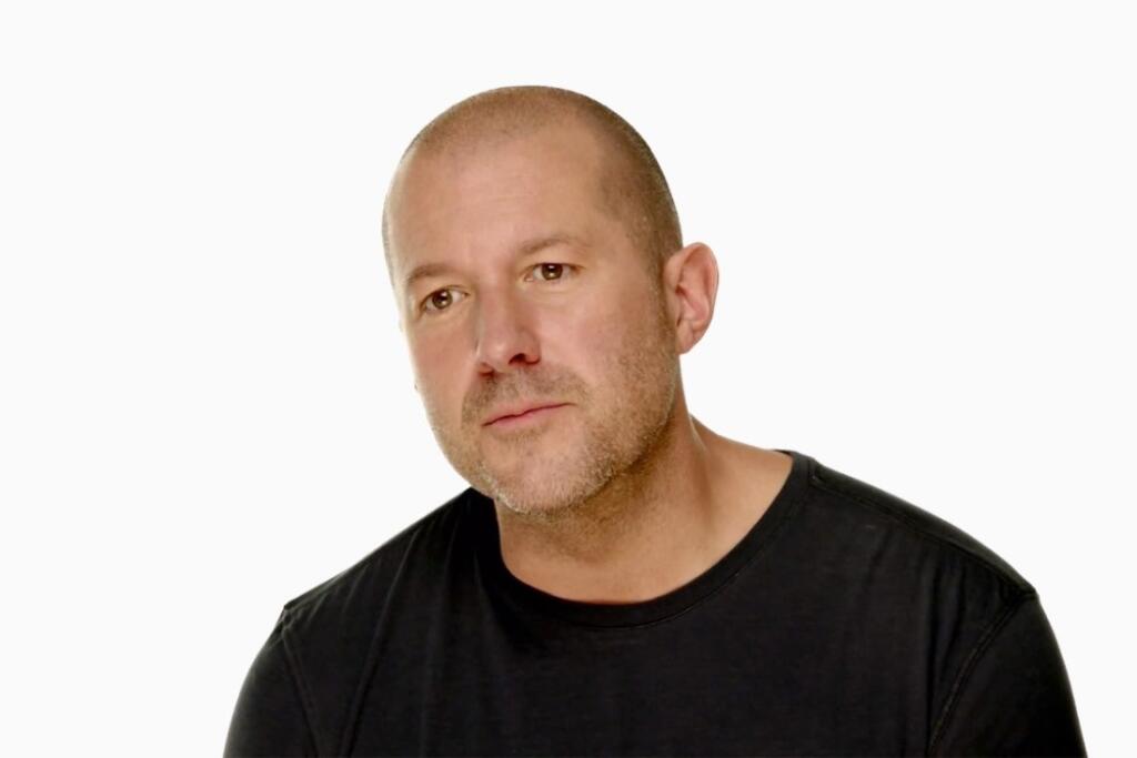 Jony Ive znova preberá v Apple zodpovednosť za dizajn
