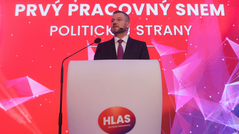 Mimoparlamentná strana Hlas-SD si na sobotňajšom sneme 26. júna 2021 v Nitre volí ďalšieho z podpredsedov, štyroch členov predsedníctva a prijme základné programové tézy. Na sneme sa zišlo 400 delegátov z celého Slovenska. Ide o prvý riadny snem strany od jej vzniku. Na snímke predseda strany Hlas-SD Peter Pellegrini. FOTO TASR - Henrich Mišovič