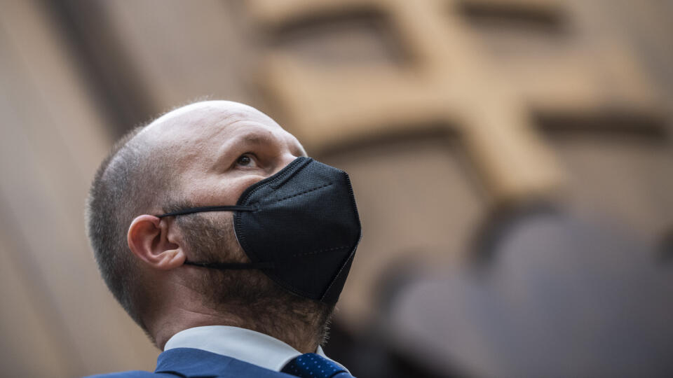 Na snímke minister obrany SR Jaroslav Naď (OĽaNO) počas 60. schôdze Národnej rady SR v Bratislave 15. marca 2022. FOTO TASR - Jaroslav Novák