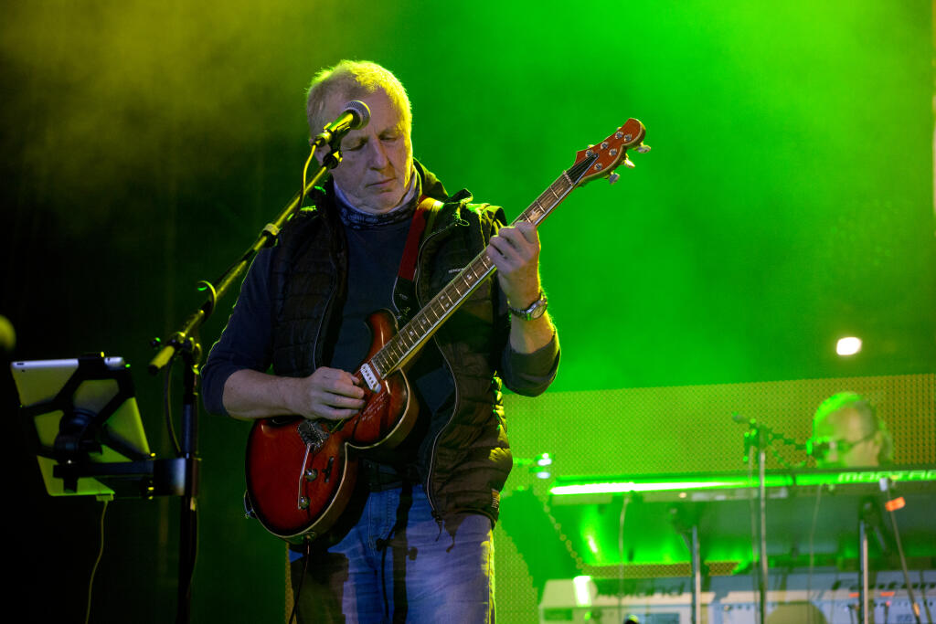 Jozo Raz Ziari Stastim Jeho Rodina Sa Rozrastla O Babatko