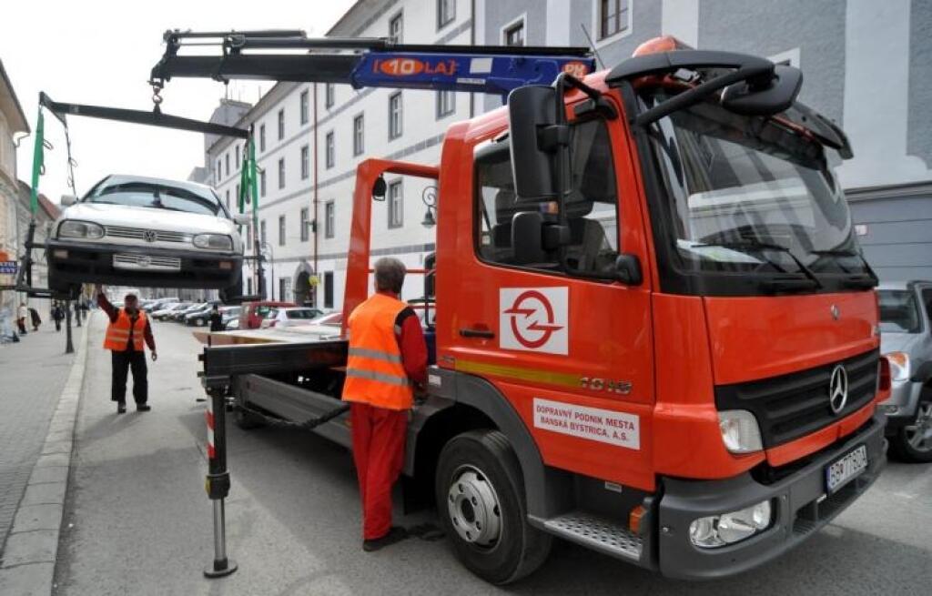 Bratislava prebrala stratový biznis. Odťah auta môže stáť výrazne viac
