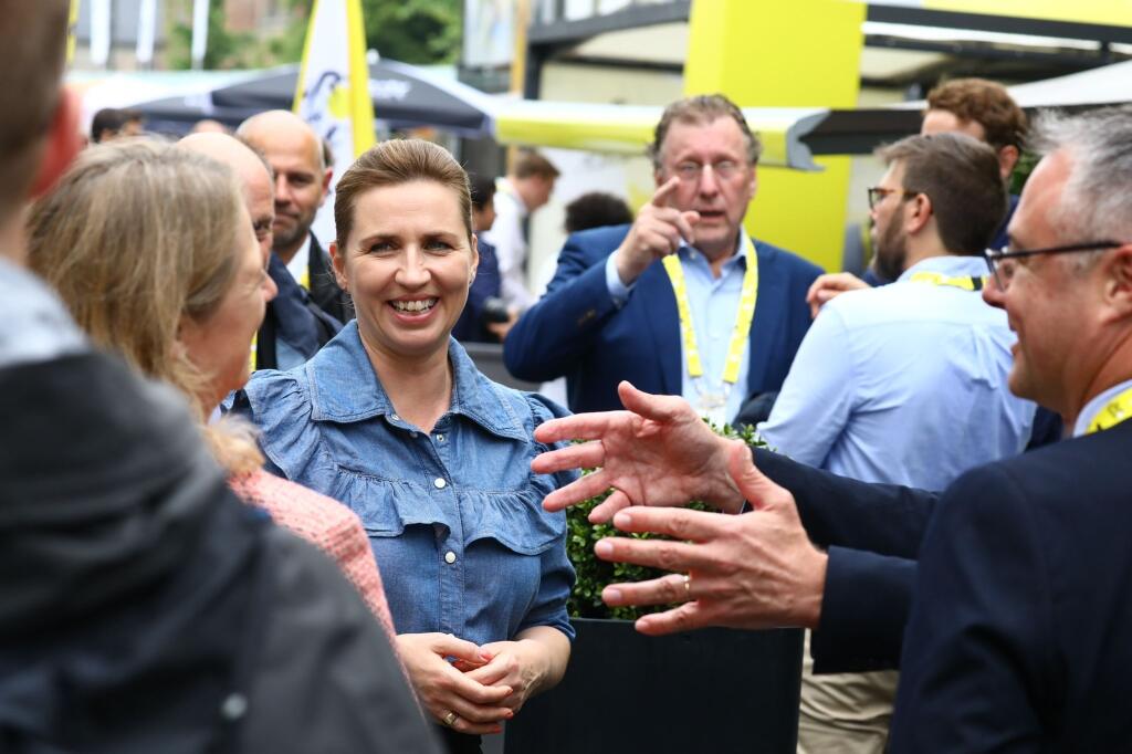 Jazdci sa dnes v Kodani na úvodnej etape Tour 2022 poriadne vytrápili s počasím. Počas pretekov totiž neustále pršalo.