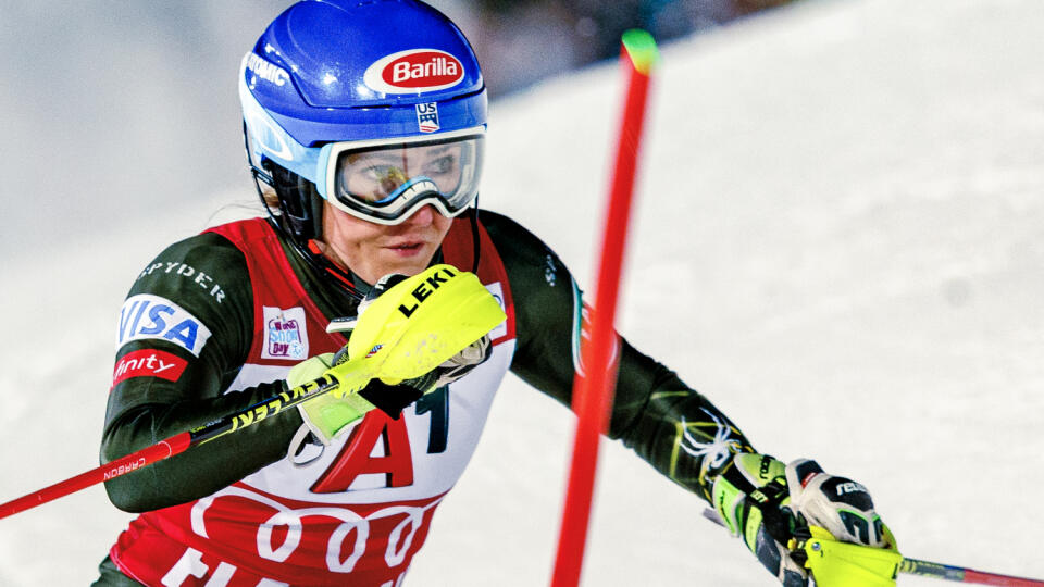 Mikaela Shiffrinová začala s prípravou na svahu.