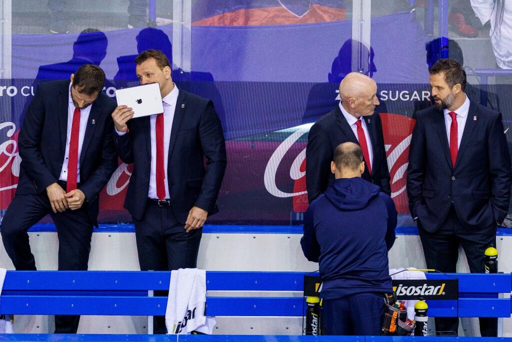 Legendárni útočníci Hossa a Pálffy o výkonoch Slovenska na MS: Mladí dravci sú veľkým prísľubom