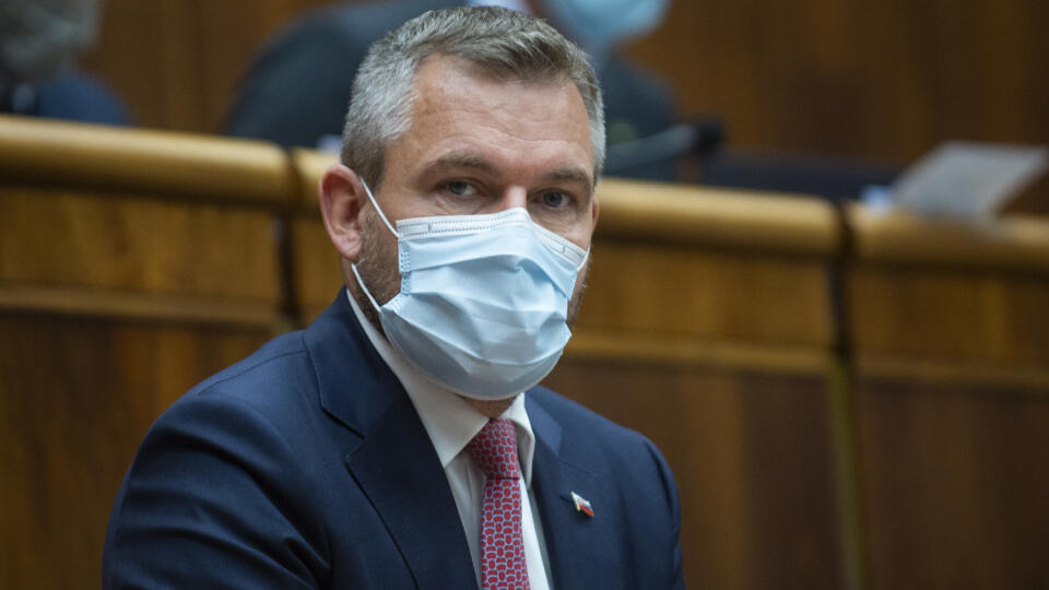 Na snímke podpredseda NR SR Peter Pellegrini (Smer-SD) počas rokovania 8. schôdze Národnej rady SR 4. júna 2020 v Bratislave. FOTO TASR - Jakub Kotian