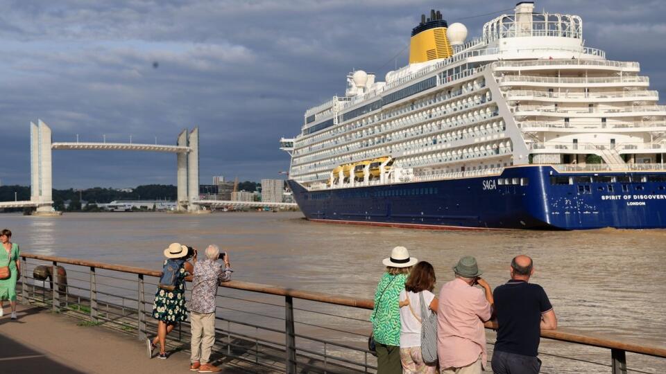 Na snímke výletná loď Spirit of Discovery.