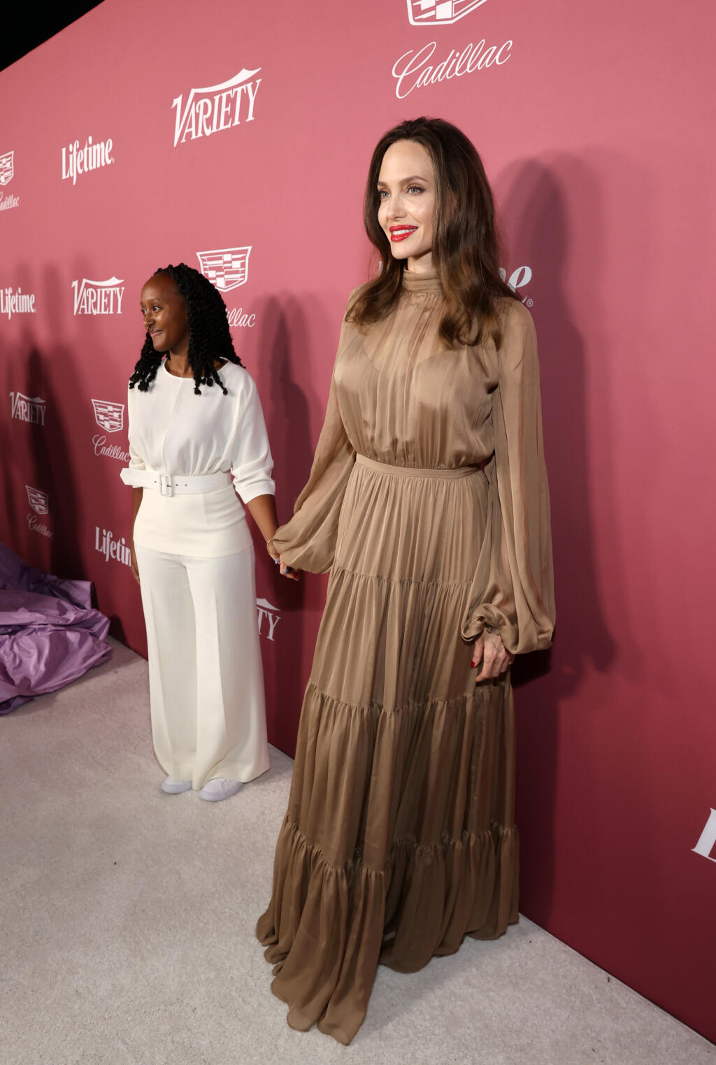 Angelina zavítala na akciu Variety's Power of Women spolu so svojou 16-ročnou dcérou Zaharou.