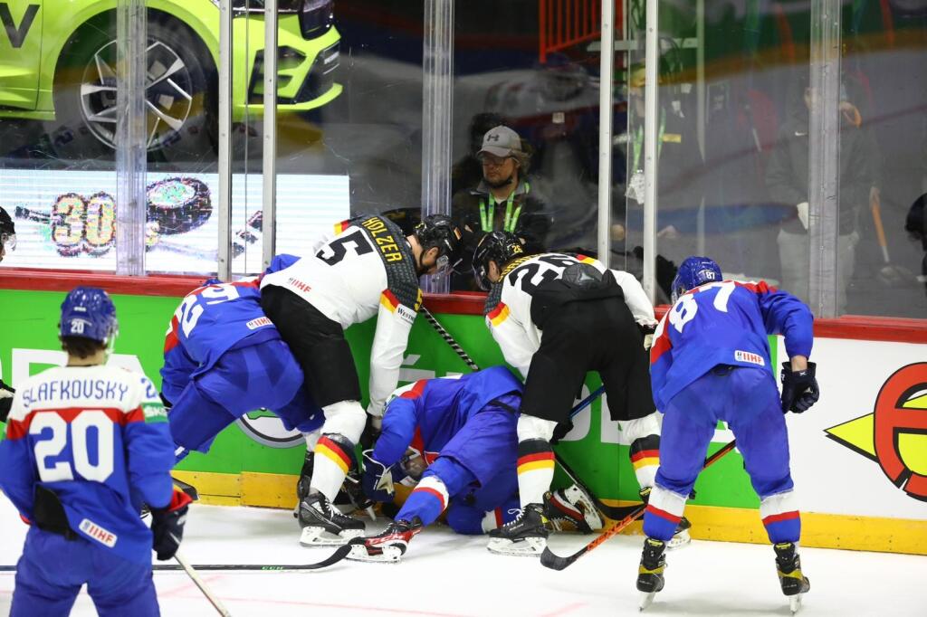 Slovensko - Nemecko po prvej tretine 0:0.