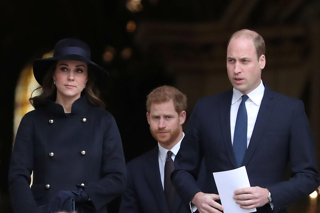 LONDON, ENGLAND - DECEMBER 14: Catherine, Duchess of Cambridge, Prince William, Duke of Cambridge and Prince Harry leave after attending the Grenfell Tower National Memorial Service at St Paul's Cathedral on December 14, 2017 in London, England. The Royal Family and Prime Minister will join survivors of the Grenfell Tower fire at the memorial at St Paul's Cathedral for the six-month anniversary which killed 71 people. About 1,500 people are expected to attend the multi-faith service. (Photo b